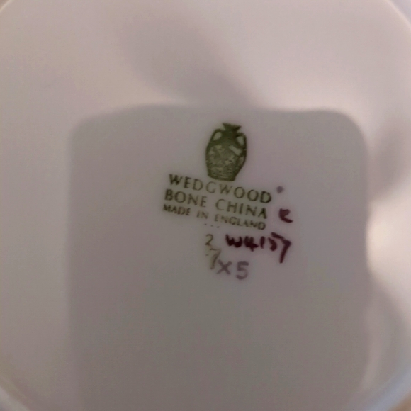 Snowstorm by Wedgwood Bread Plates Set of 5 - Picture 3 of 3